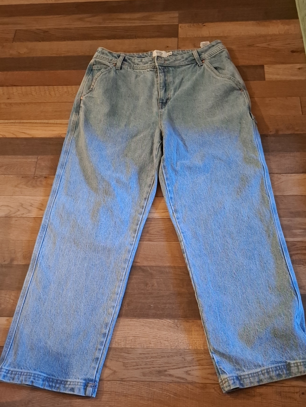 Light Wash Barrel Jeans